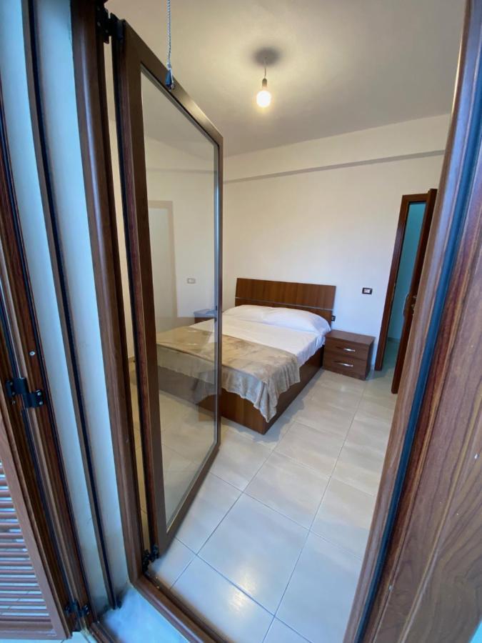 Vila Bali Durrës Buitenkant foto