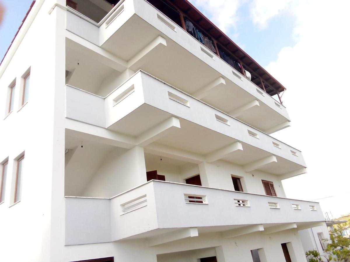 Vila Bali Durrës Buitenkant foto